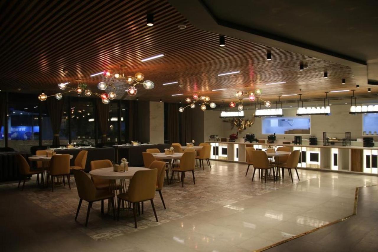 Udman Hotel Greater Noida Εξωτερικό φωτογραφία