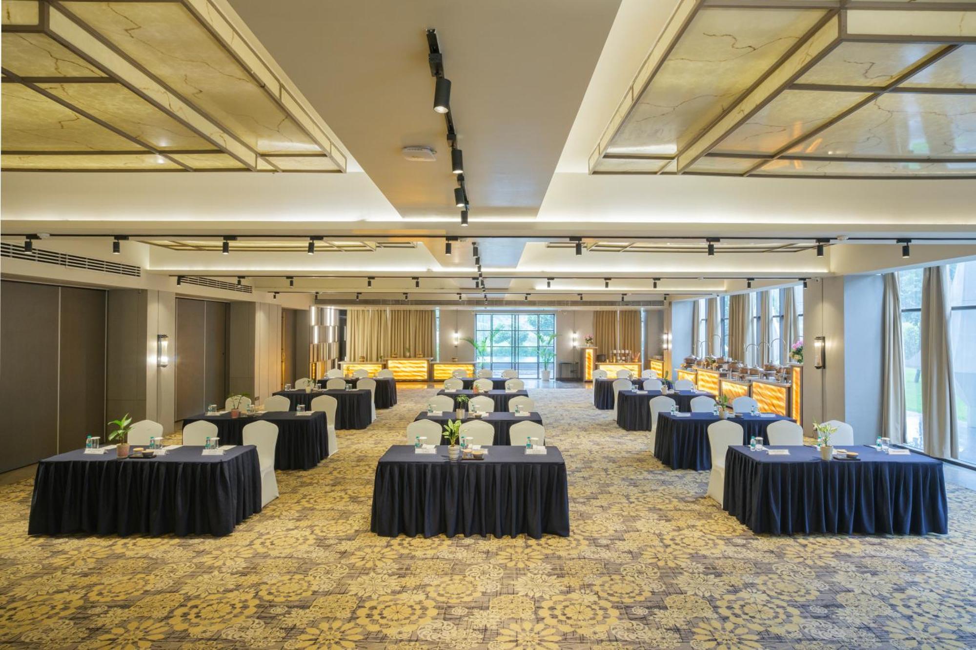 Udman Hotel Greater Noida Εξωτερικό φωτογραφία