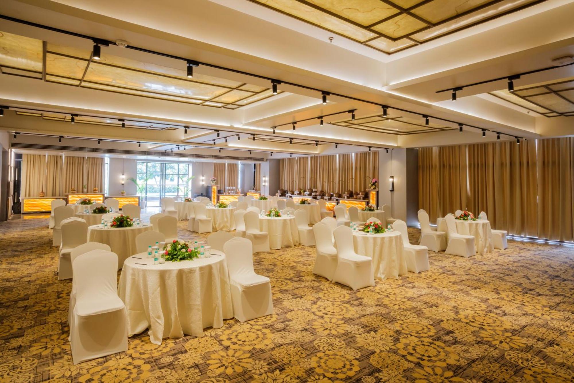 Udman Hotel Greater Noida Εξωτερικό φωτογραφία