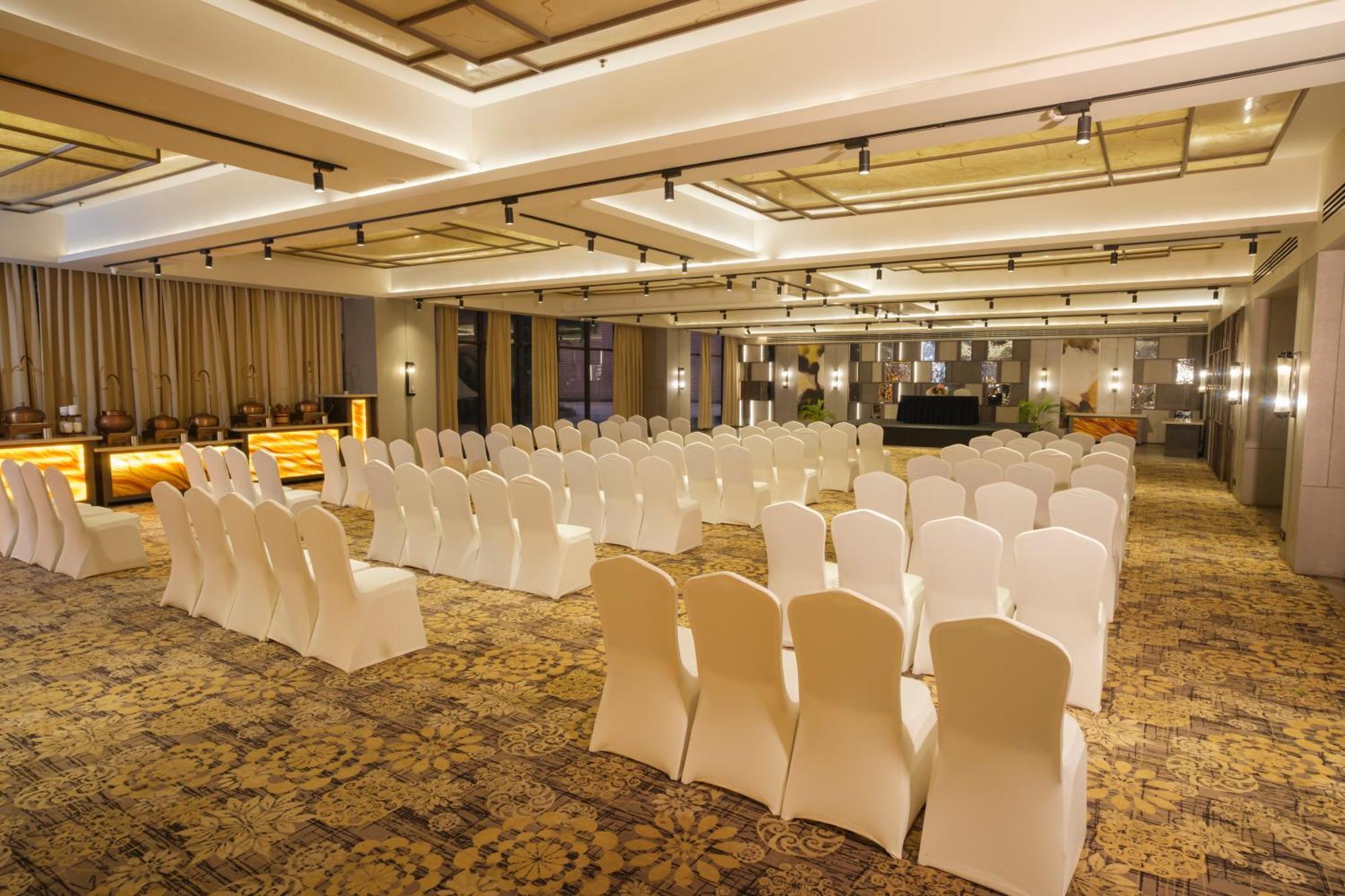Udman Hotel Greater Noida Εξωτερικό φωτογραφία