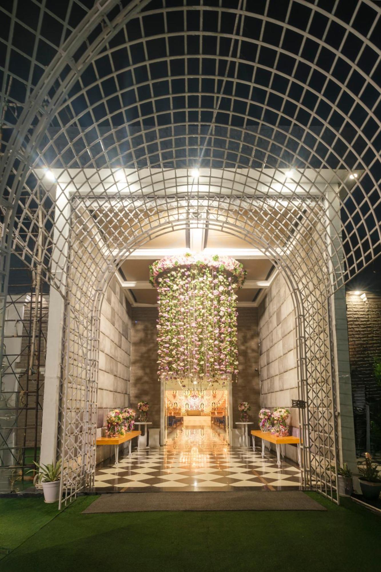 Udman Hotel Greater Noida Εξωτερικό φωτογραφία
